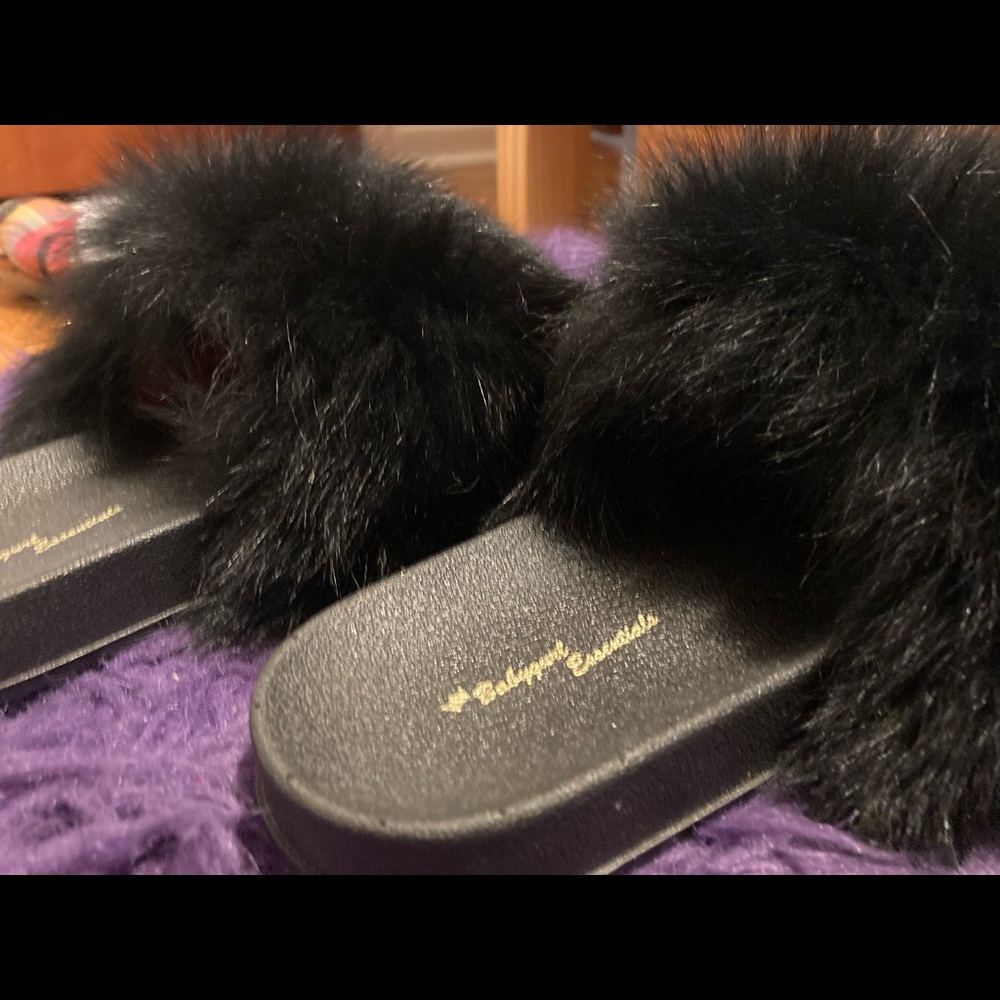 Fuzzy Slides 🖤 - Picture 2 of 2